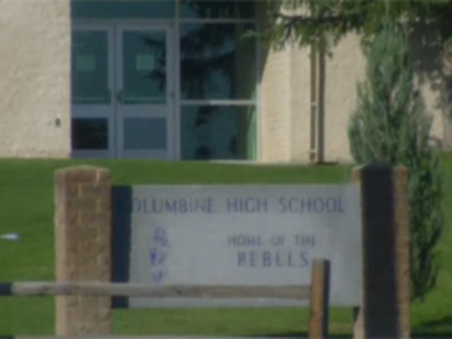 Cover image for Columbine: Understanding Why