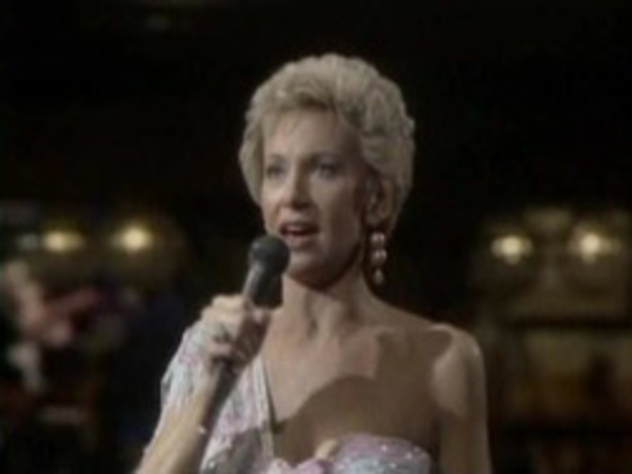 Cover image for Tammy Wynette: Greatest Hits Live