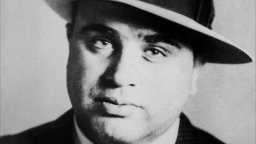 Cover image for Al Capone: Icon